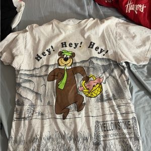 vintage yogi bear tee